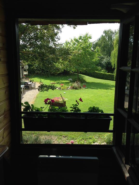 Bed and Breakfast La Baronnie Vieux-Pont Zimmer foto